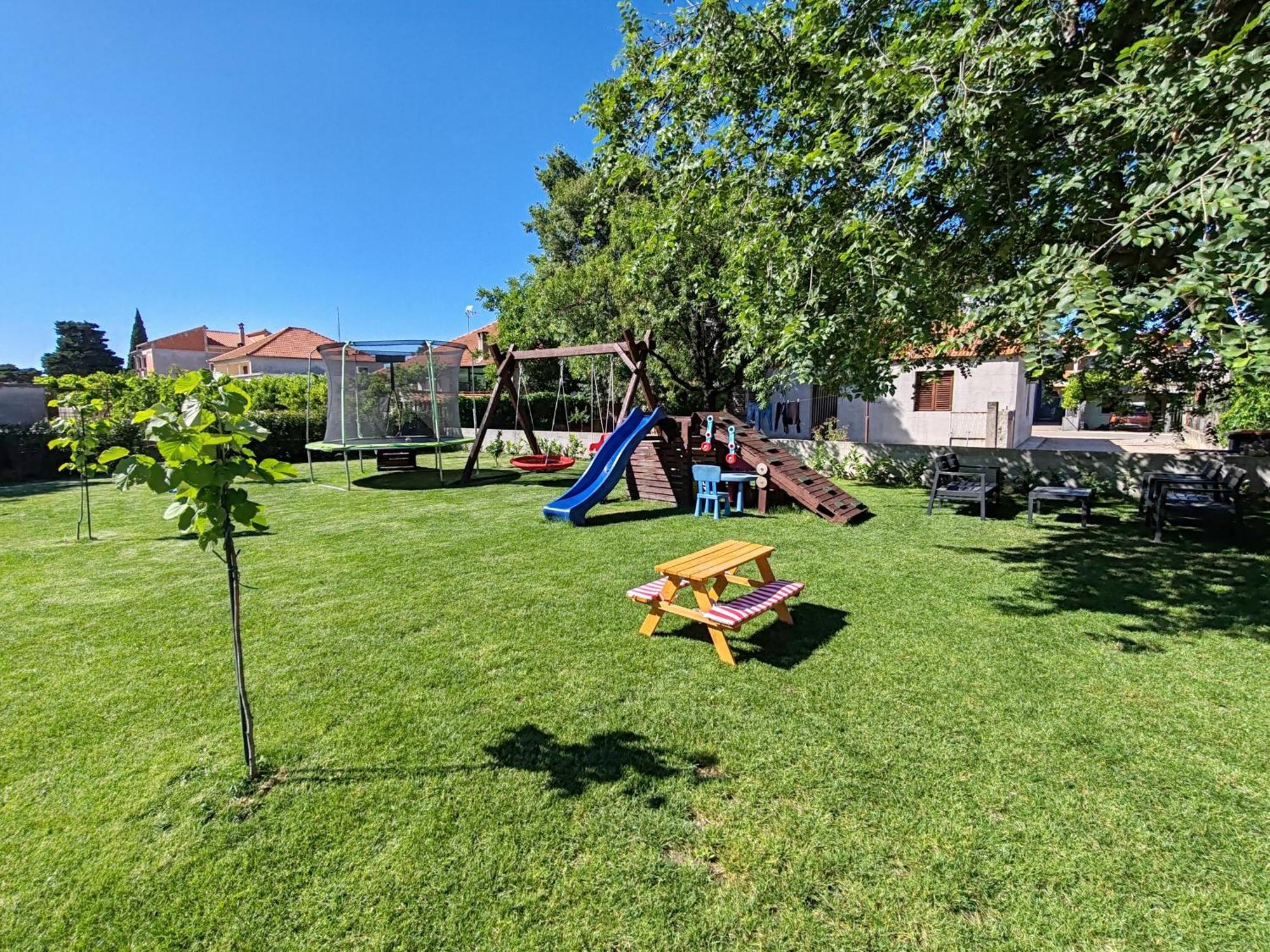 דירות ביוגראד נה מורו Apartman Brigita מראה חיצוני תמונה